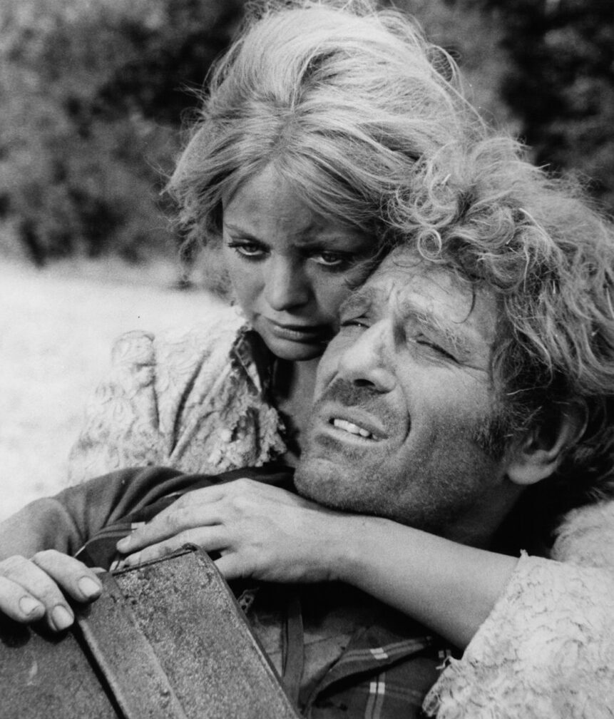 Goldie Hawn And George Segal In 'Duchess and Dirtwater Fox'