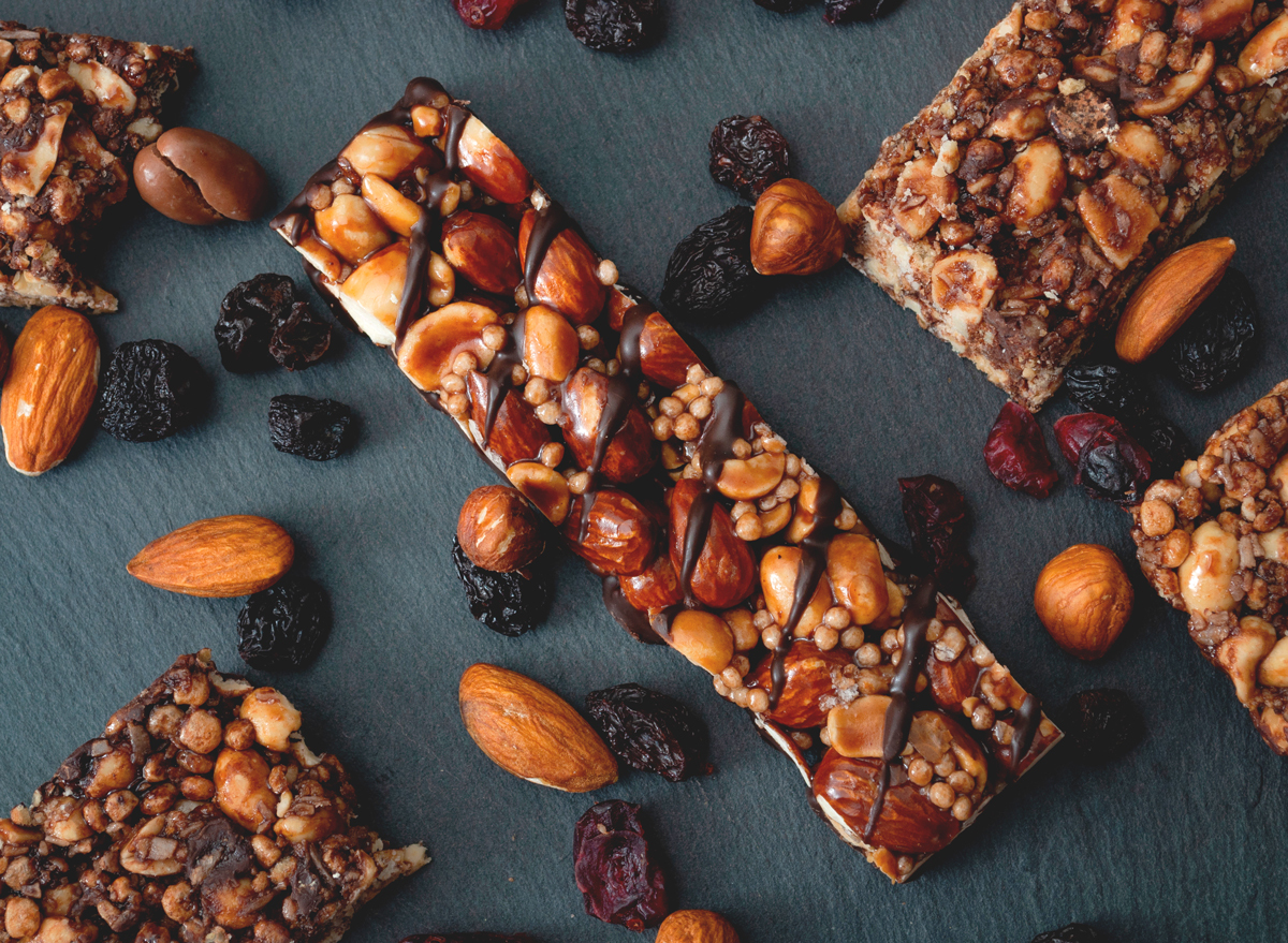 fruit nut granola bar