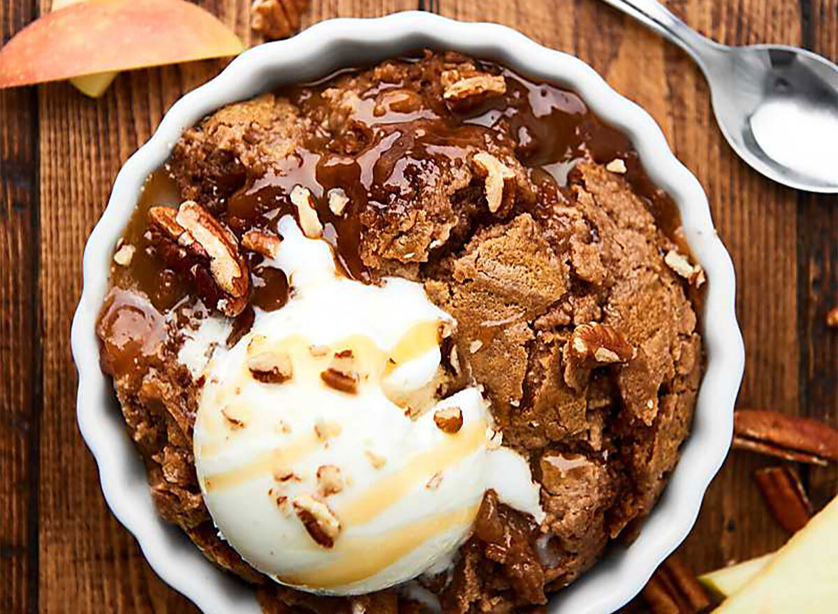 slow cooker caramel apple dump cake with ice cream