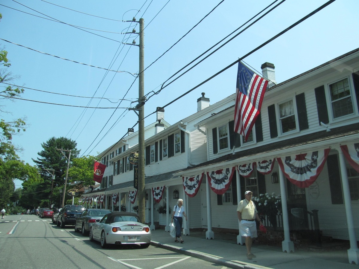 main street essex connecticut