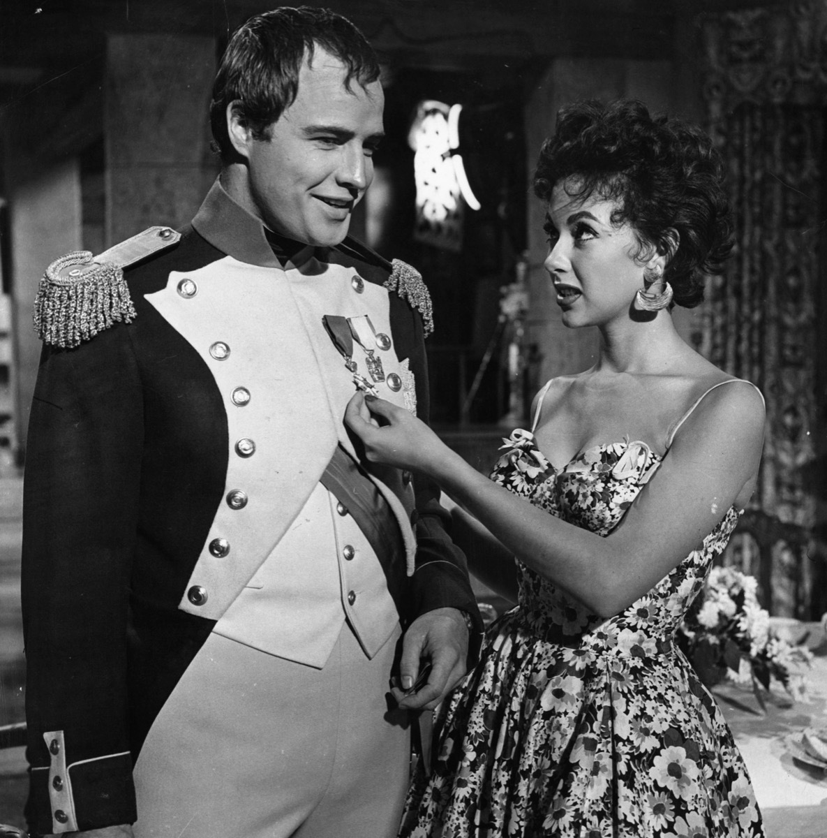 Marlon Brando and Rita Moreno on the set of 