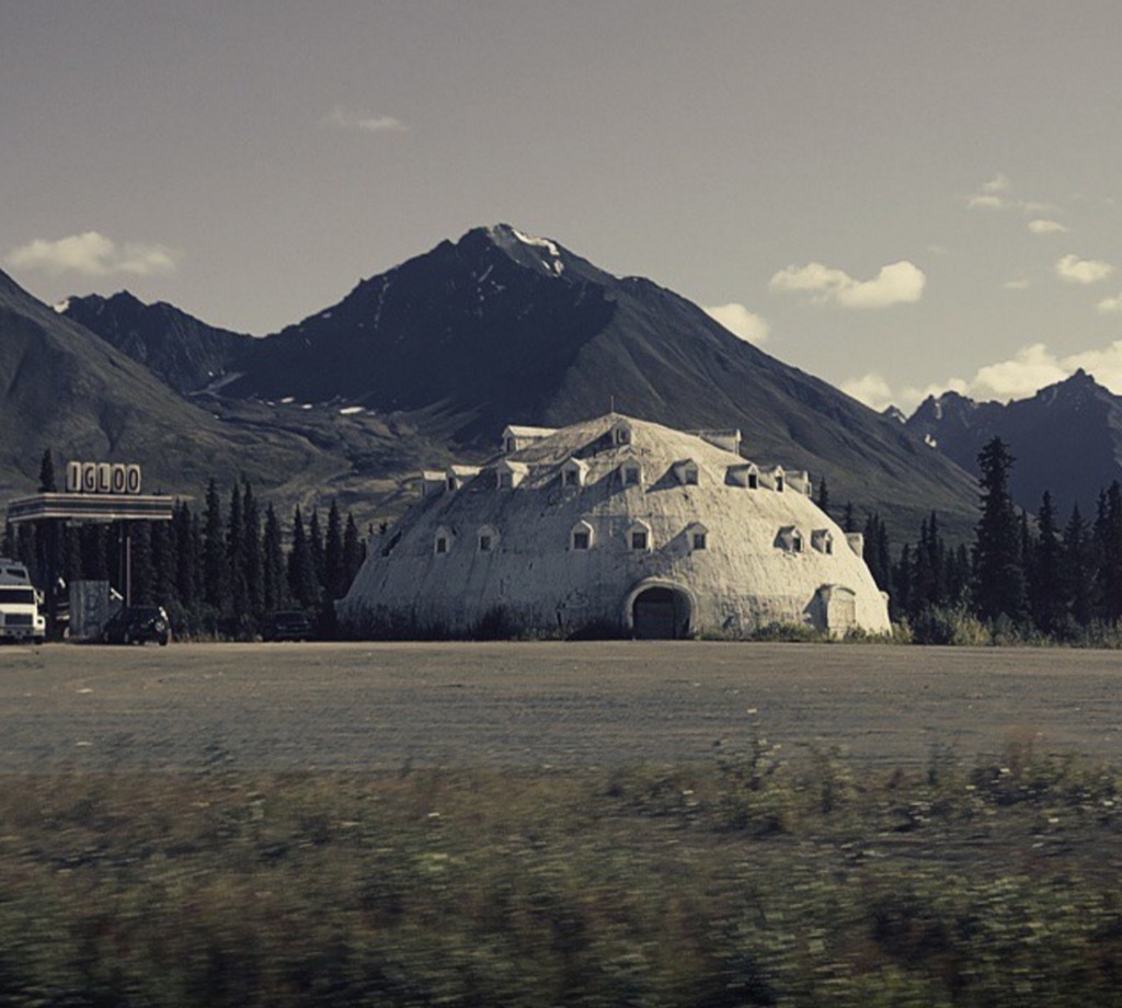 Alaska igloo roadside attraction 