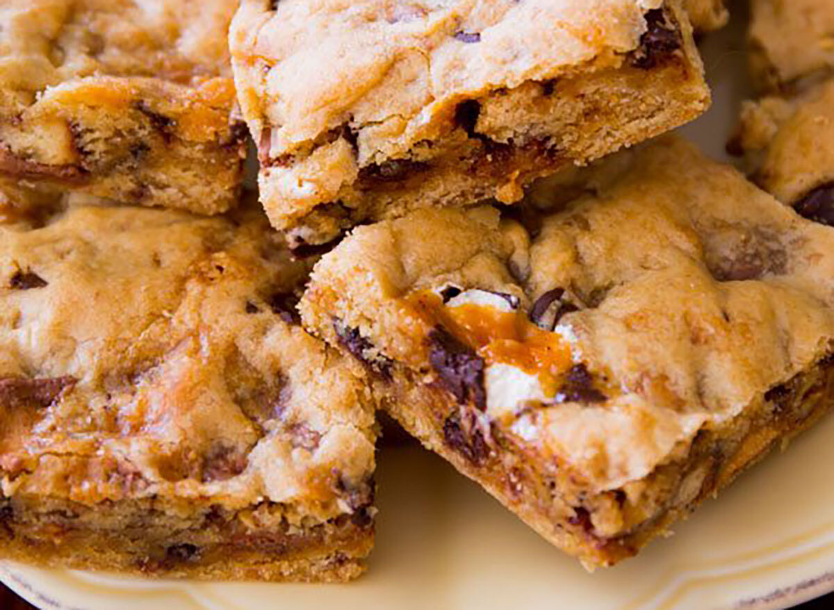 candy bar blondies