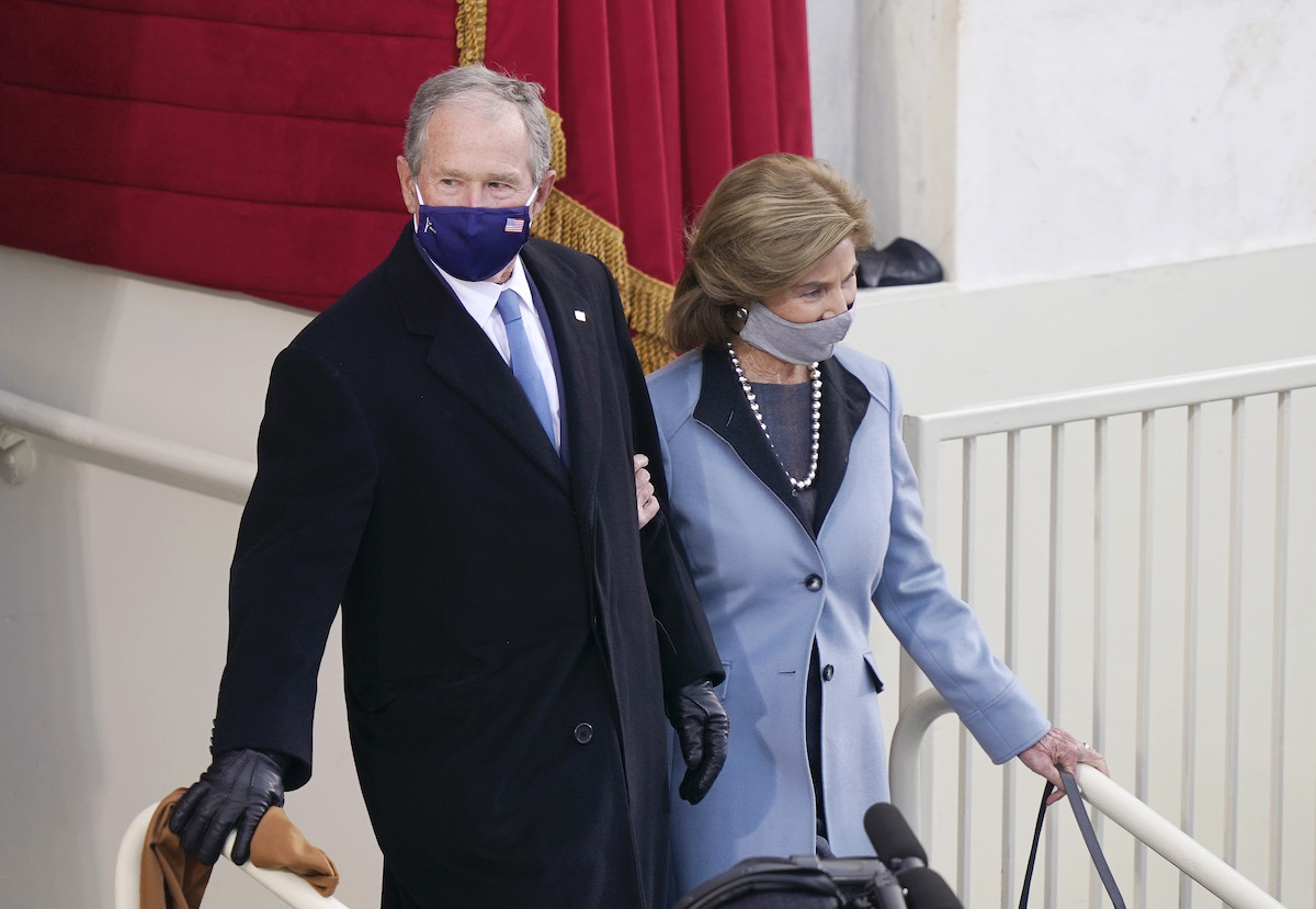 Former U.S. President George W. Bush and Laura Bush arrive to the inauguration of U.S. President-elect Joe Biden on the West Front of the U.S. Capitol on January 20, 2021 in Washington, DC