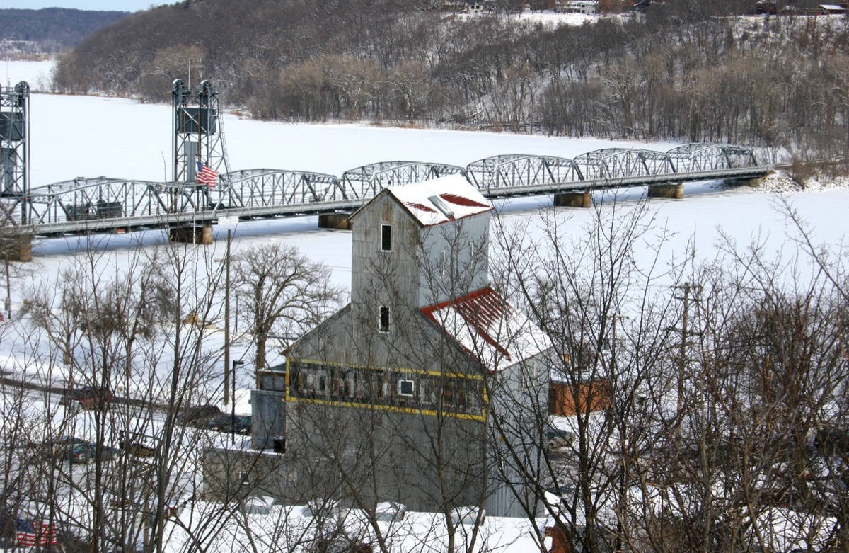 stillwater drawbridge in. minnesota