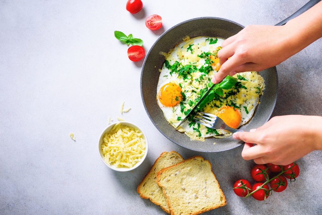 skipping breakfast increases risk of heart disease, study finds