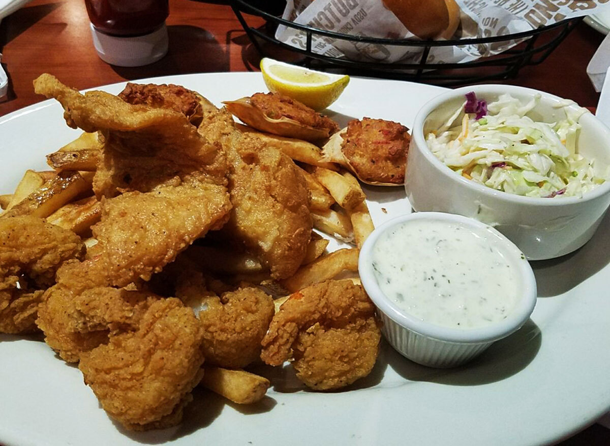 o charleys seafood platter