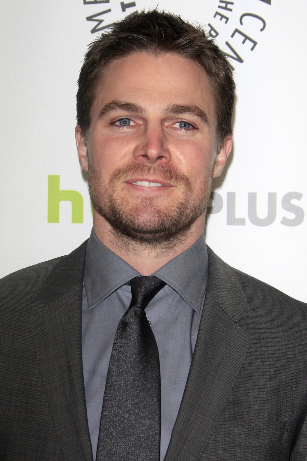 Stephen Amell