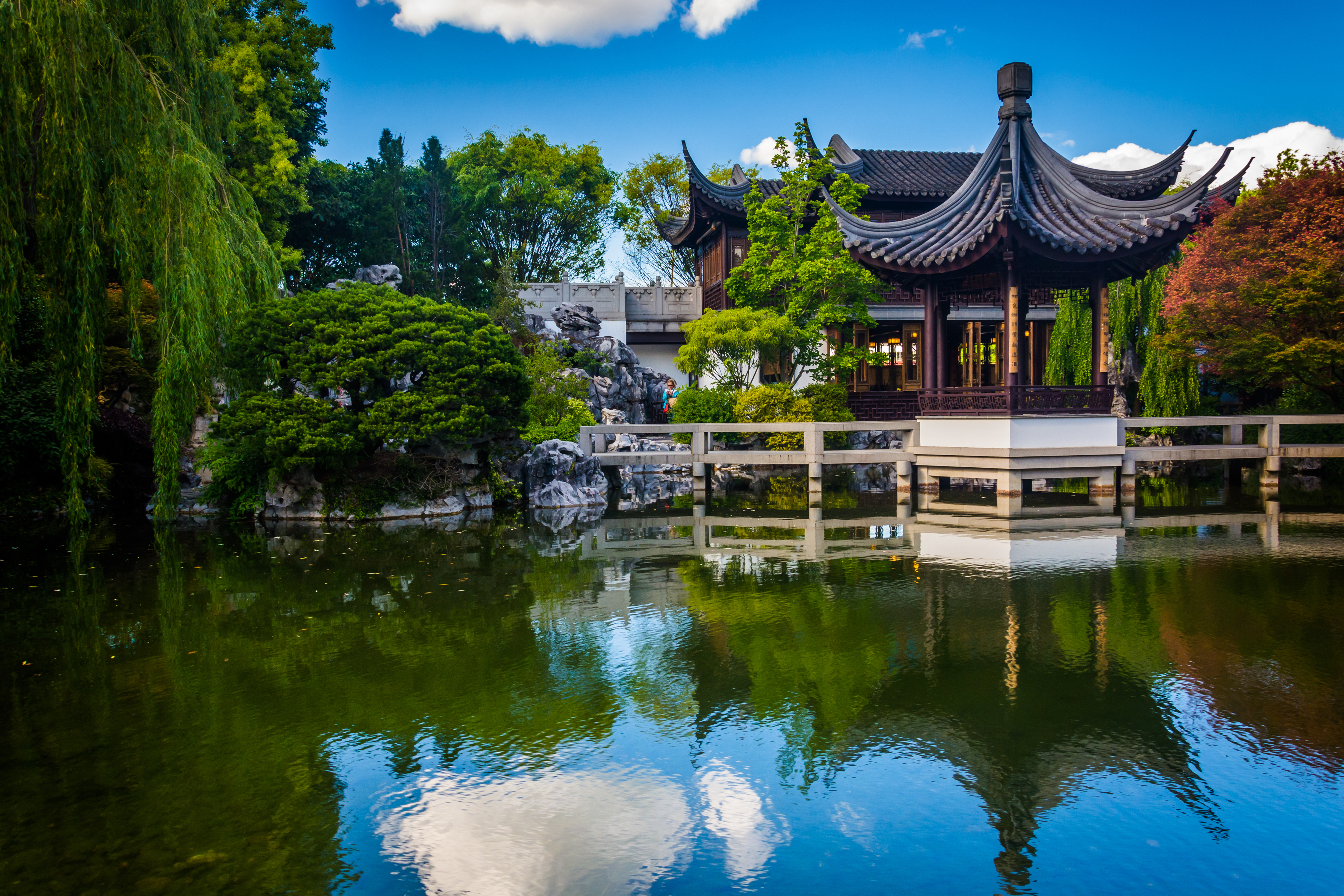 Pagados at the Lan Su Chinese Garden