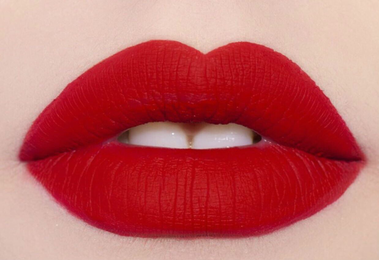 unique_ways_to_rock-red_lipstick_02