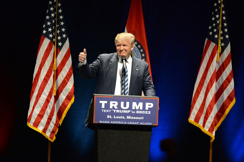 President Donald Trump giving a thumbs up