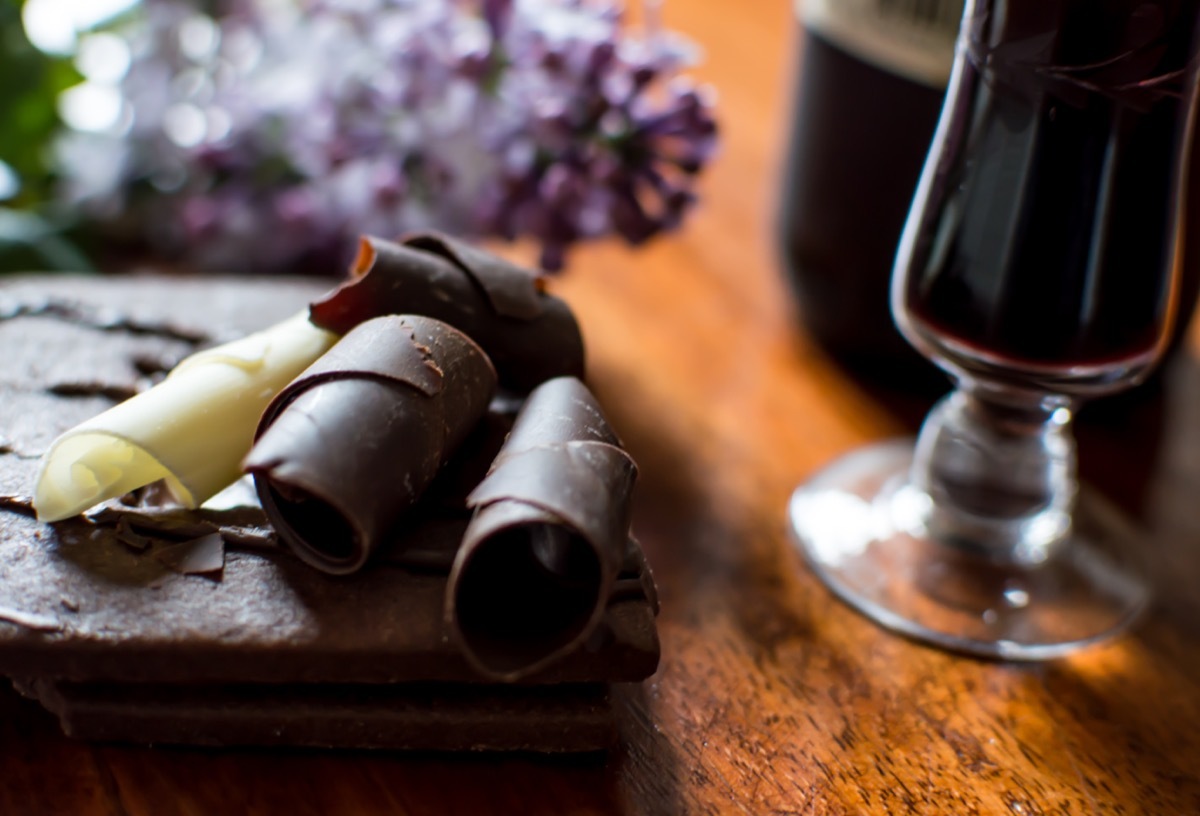 dark chocolate with cake and red wine