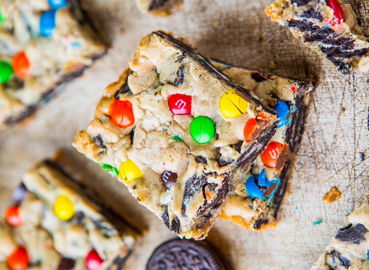 m&m oreo cookie bars