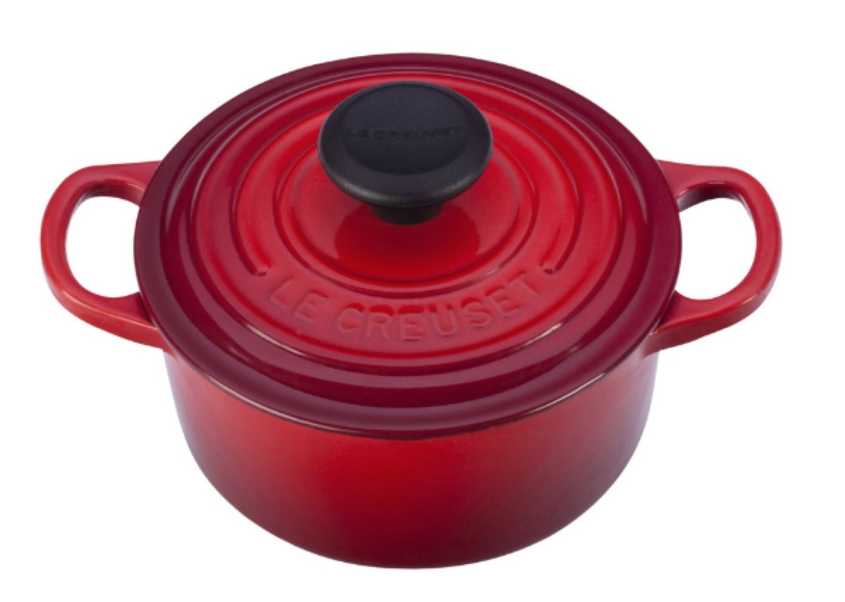 red dutch oven