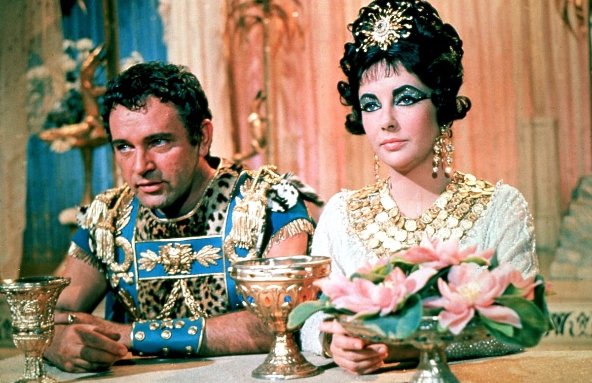 Richard Burton and Elizabeth Taylor in 