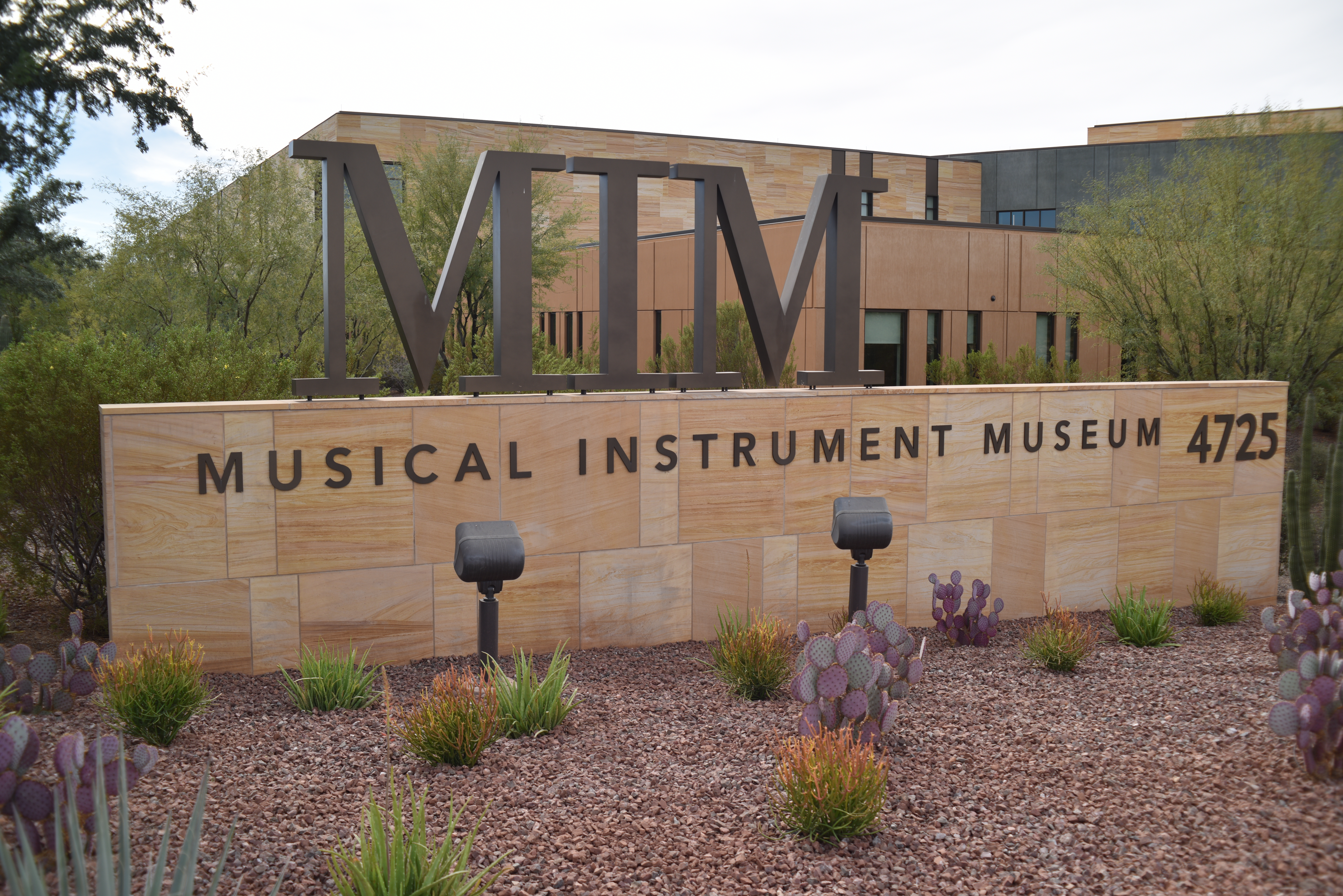 musical instrument museum in phoenix