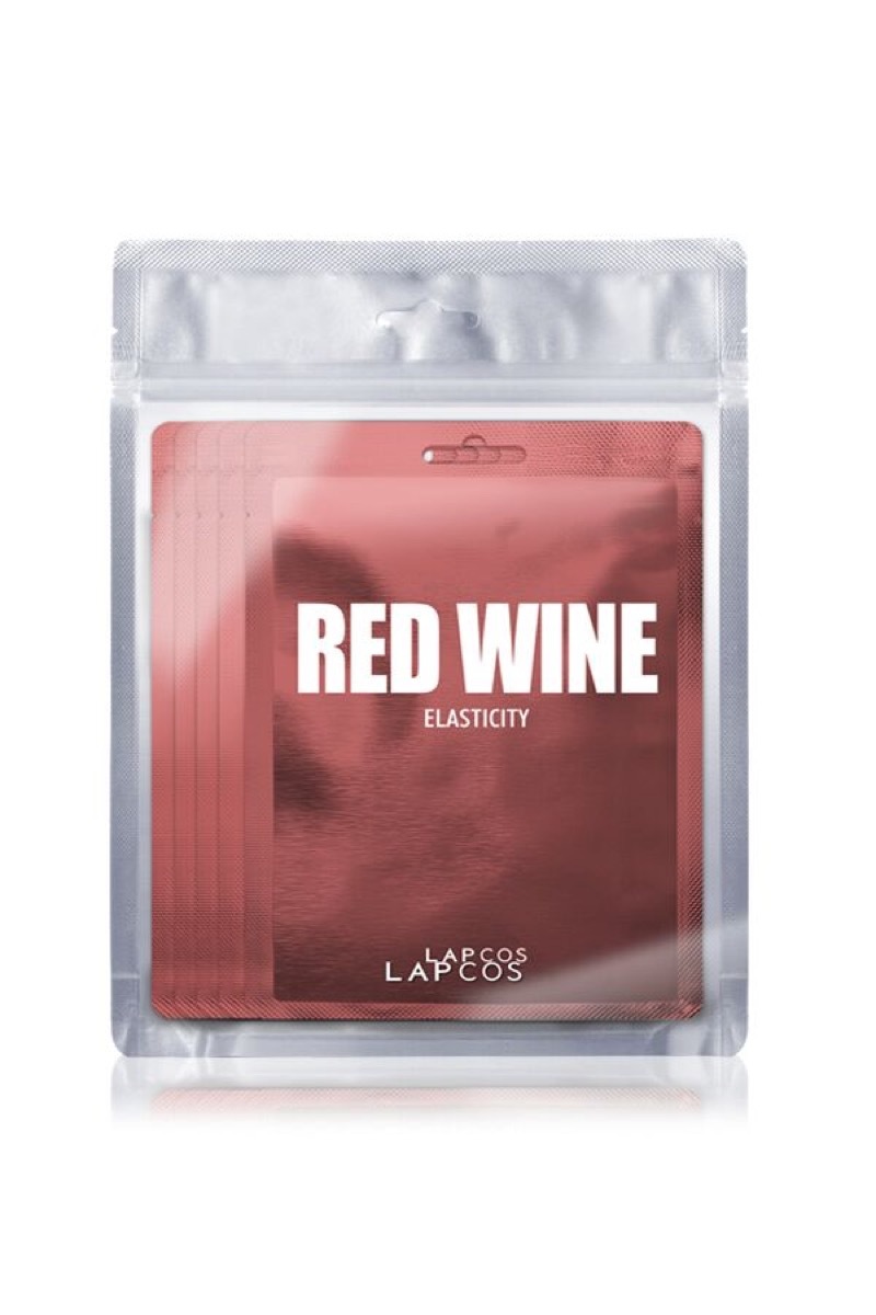 red wine face mask