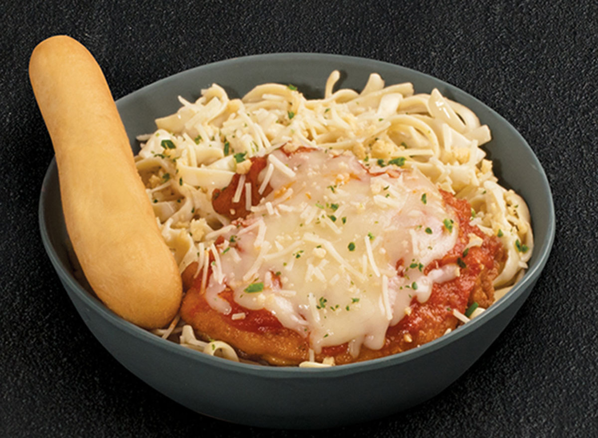 tgi fridays chicken parm pasta