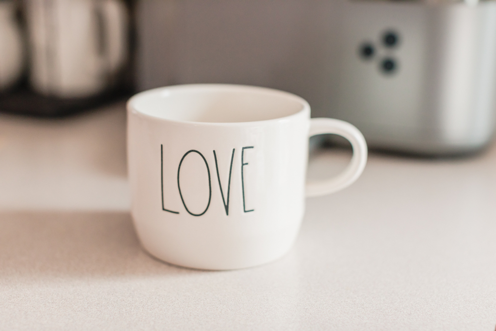 rae dunn love mug