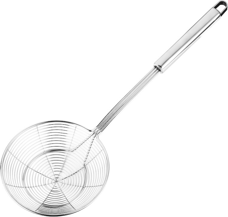 A spider strainer