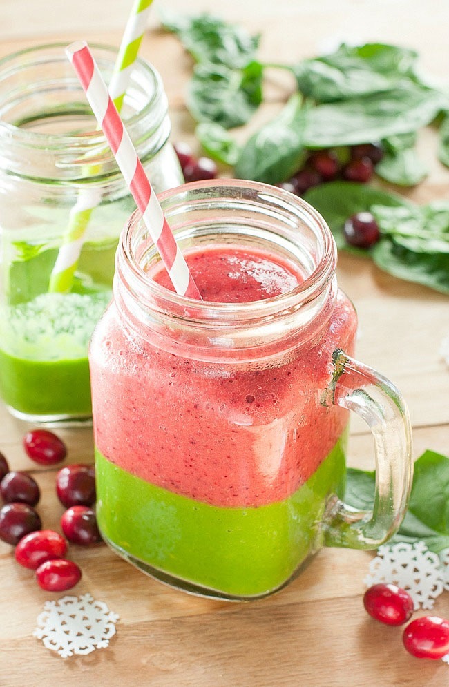 CRANBERRY MANGO LAYERED SMOOTHIE