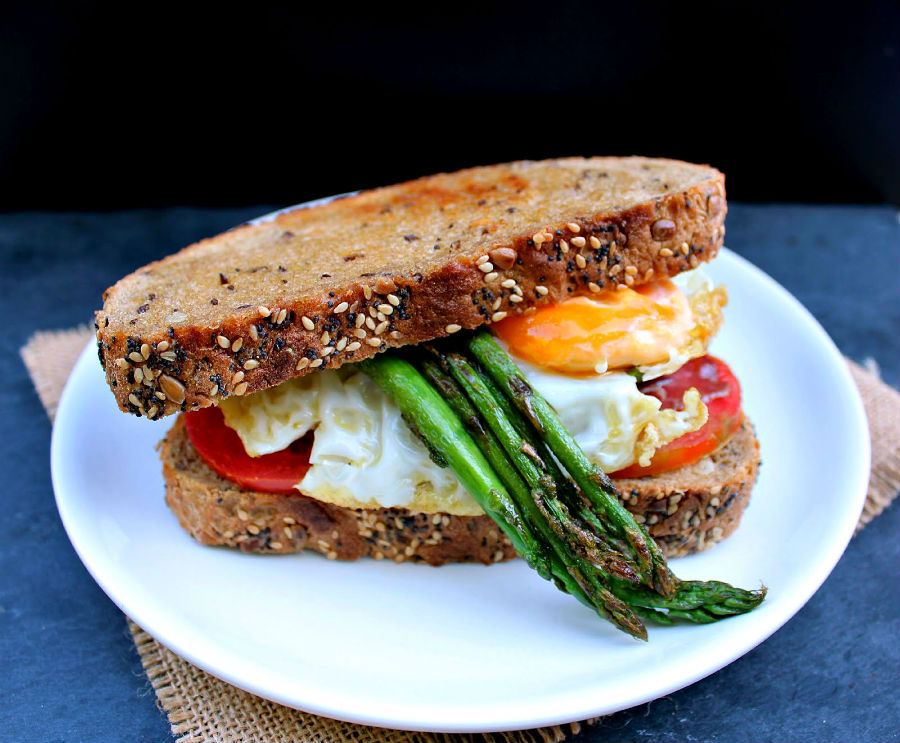 quick-and-easy-egg-breakfast-sandwich-recipes-02