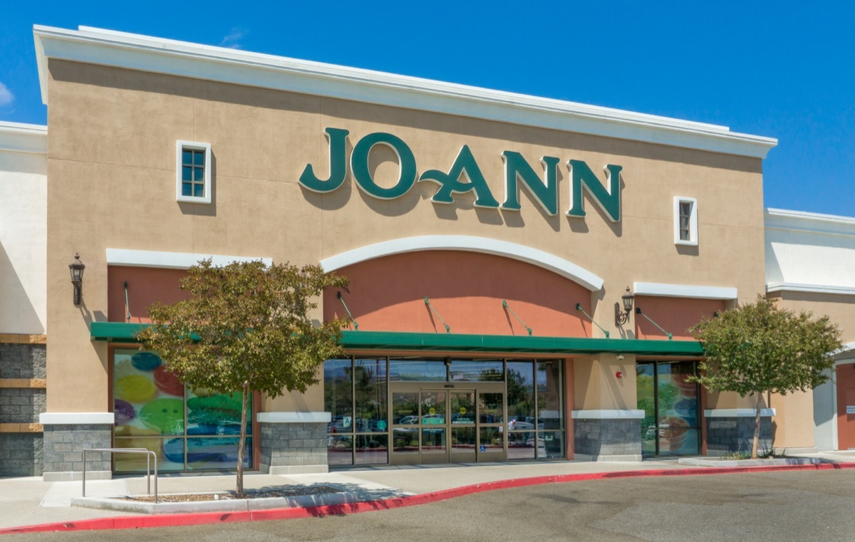 jo-ann fabrics store