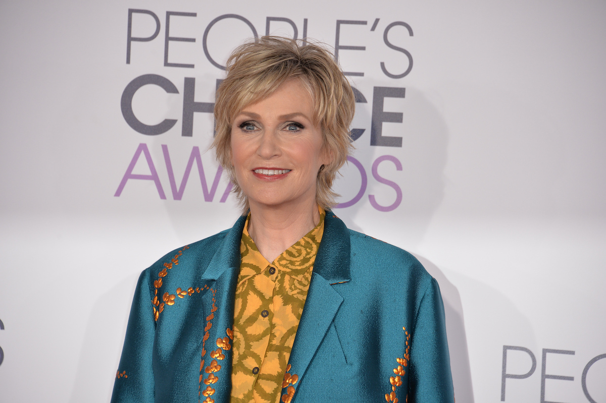 Jane Lynch at the People's Choice Awards in 2016