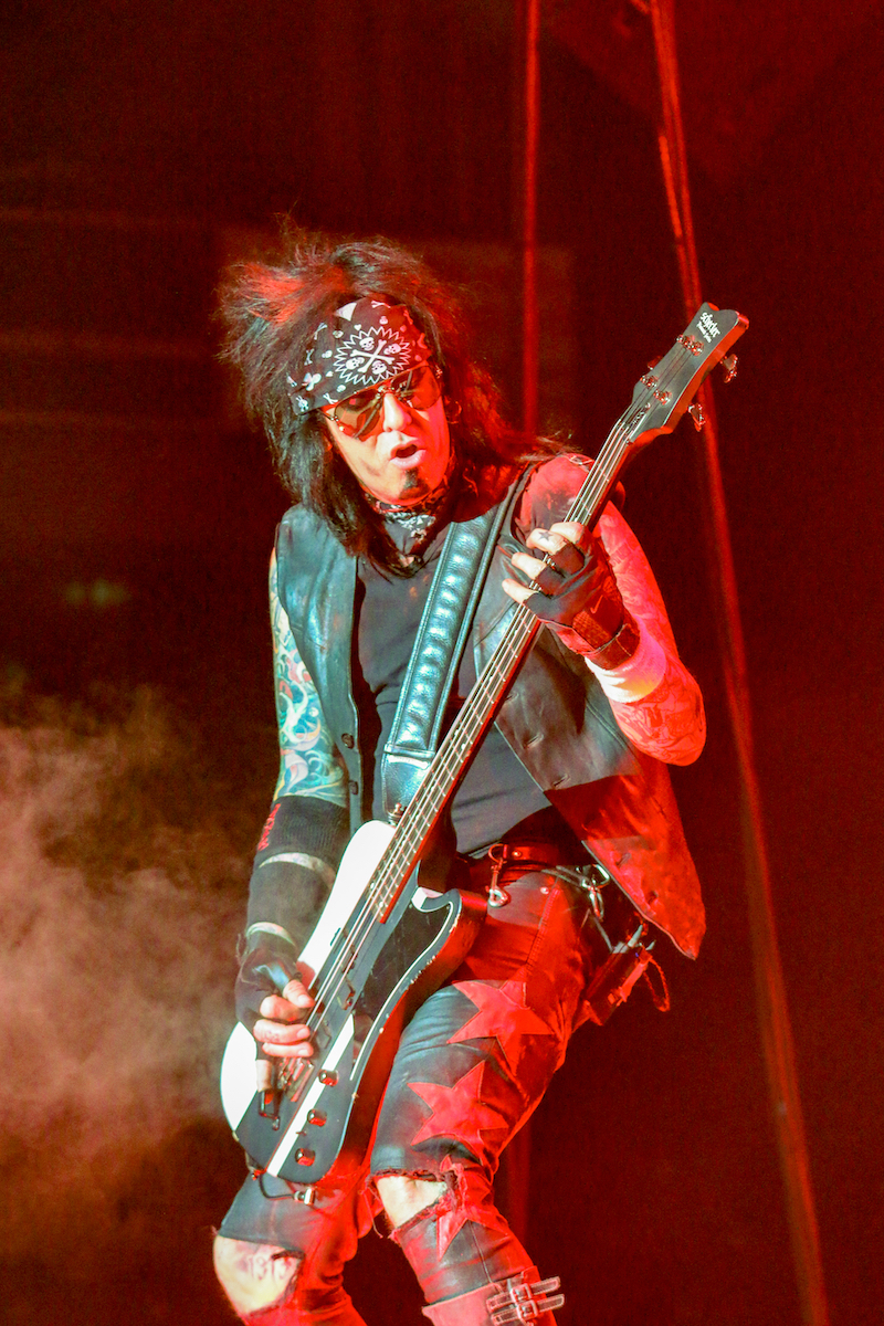 Nikki Sixx performing in Canada in 2016