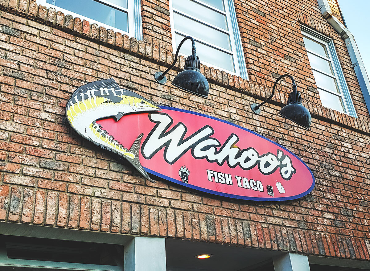 wahoos fish tacos