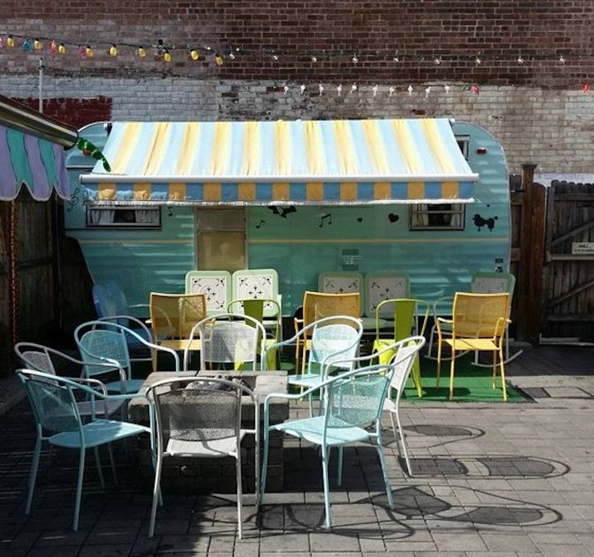 Ogie's Trailer Park, the best outdoor bar in Rhode Island