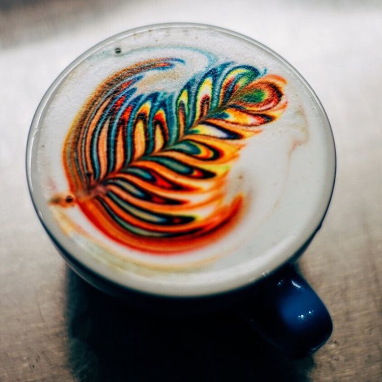 rainbow-coffee-is-the-new-hypnotizing-trend-in-barista-art-you-have-to-get-your-hands-on-02